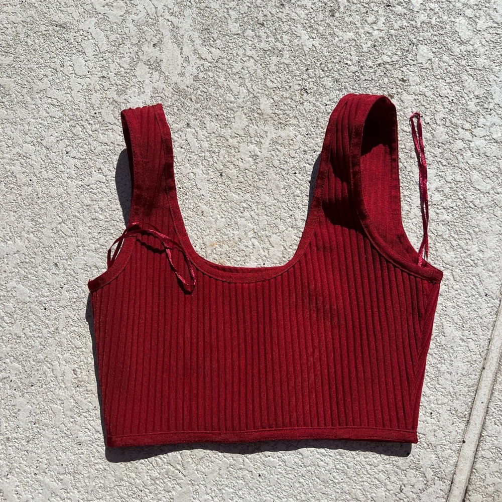 Windsor Burgundy Ribbed Crop Top - Picture 2 of 6